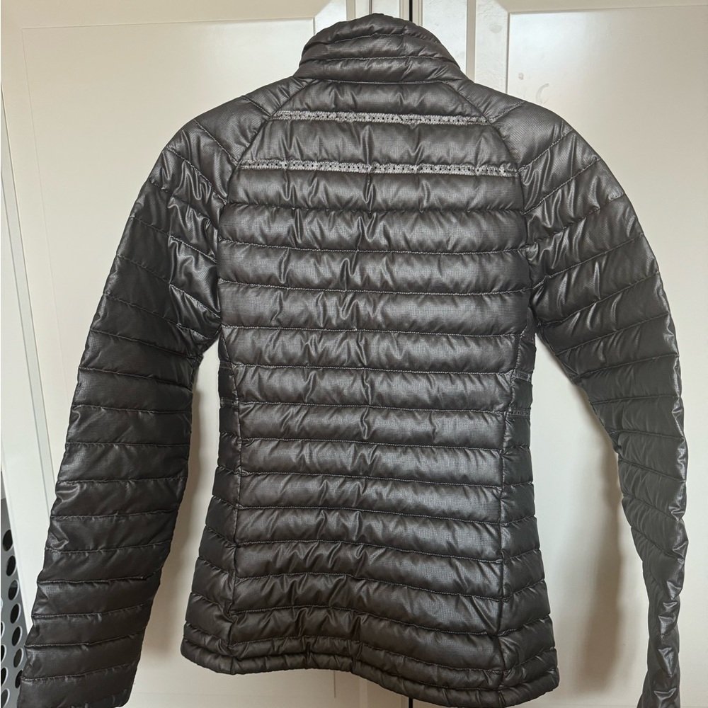 Nike Puffer Jacket - Picture 2 of 4